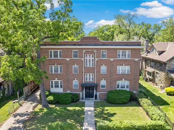 3708 Summit St #3710, Kansas City, MO 64111