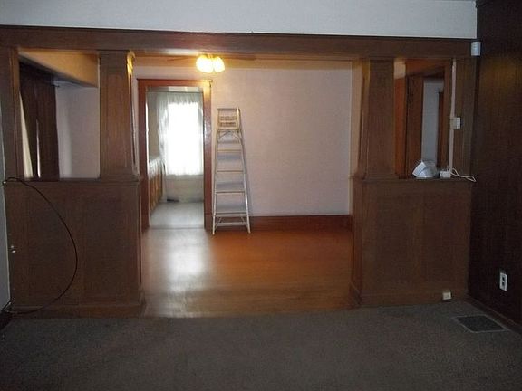 3rd image of 535 Belle Ave