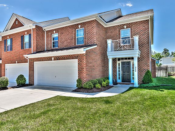 2nd image of 320 Hickson Dr