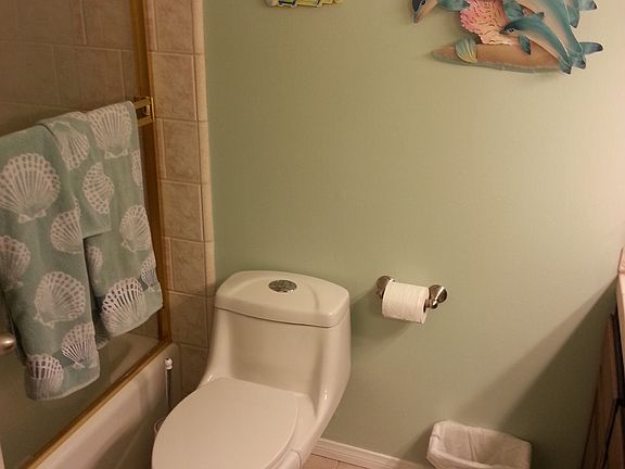 4th image of 5934 Fremont Cir