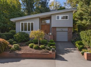 150 Cow Neck Road, Port Washington, NY 11050