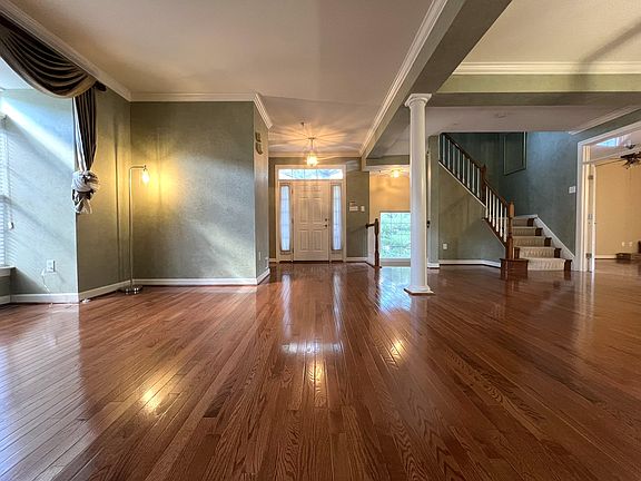 5th image of 13832 Lambertina Pl