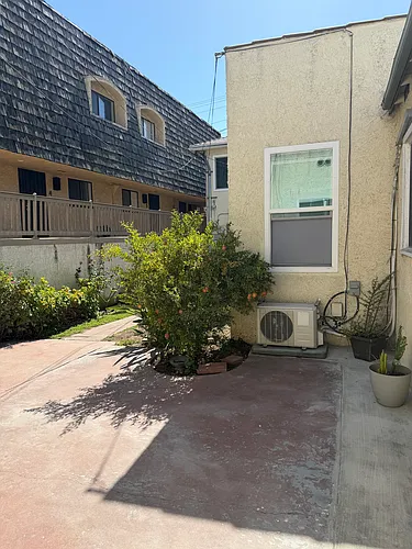 229 N Belmont St #A Photo 1