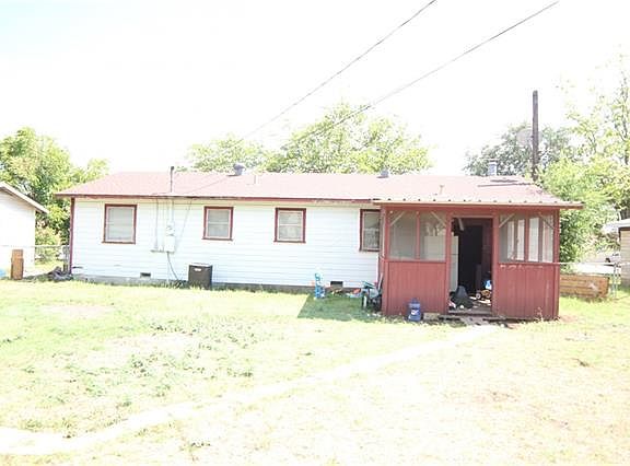 5th image of 1303 Westview Dr