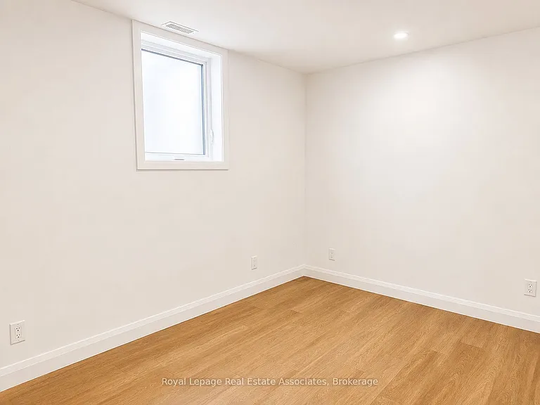 17 White Ave #1 — Photo 9