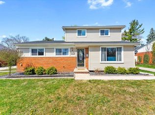 14121 Harrison St, Livonia, MI 48154