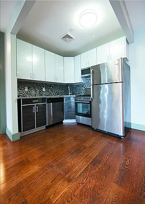Rented by Brooklyn Group | media 6