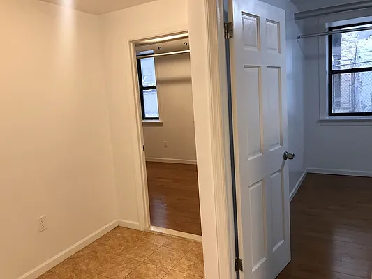 Rented by Voro, LLC | media 32