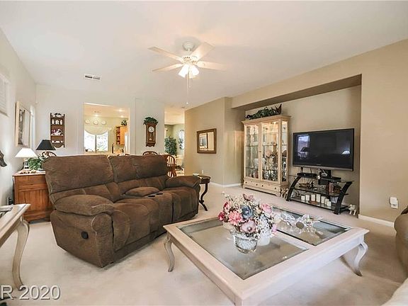 3rd image of 4702 Ondoro Ave