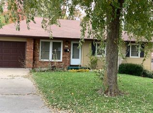 629 NW Fair Ln, Lees Summit, MO 64063