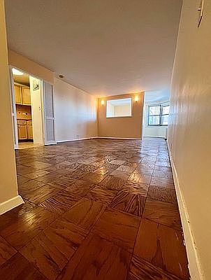 3rd image of 70-25 Yellowstone Blvd APT 21B
