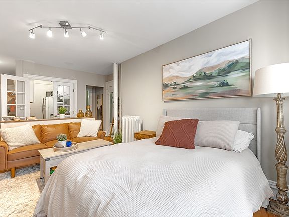 3rd image of 8 Garrison St APT 205