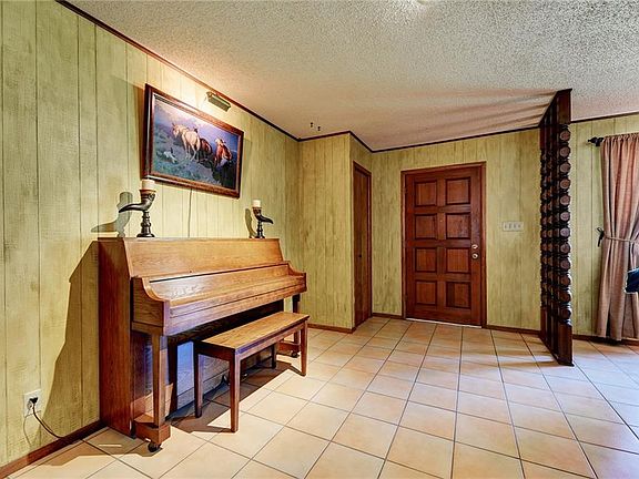 4th image of 131 Mittmann Cir