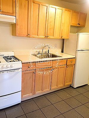 3rd image of 223 Avenue B APT 6