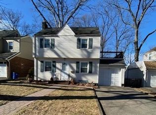 35 Freeman Pl, Nutley, NJ 07110
