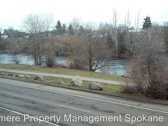 4th image of 2121 E Upriver Dr APT 4