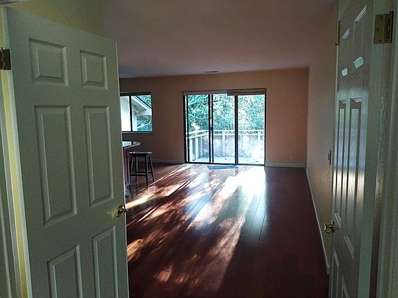 3rd image of 20700 4th St APT 10