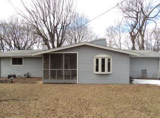 725 Redland Dr, Madison, WI 53714