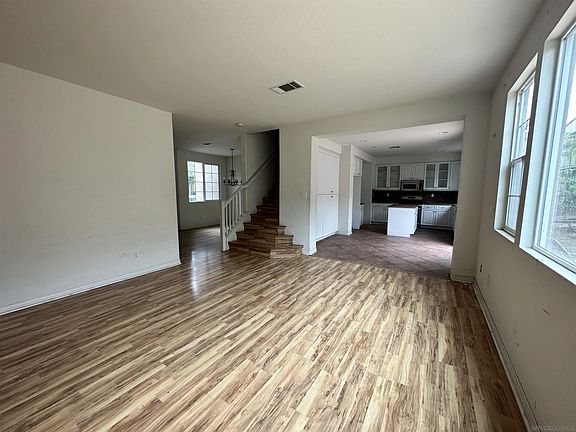 3rd image of 440 Camino Hermoso