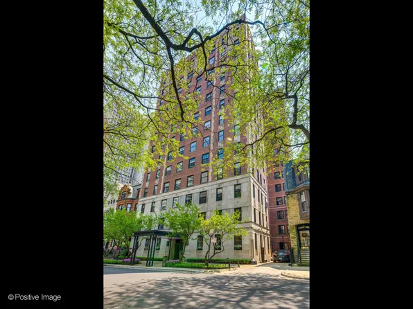 73 E Elm St APT 4B, Chicago, IL 60611