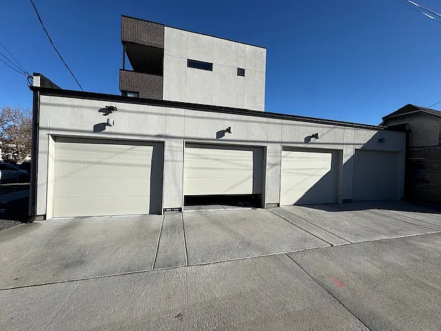 2nd Garage spot