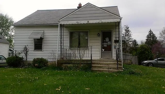 2208 Ferris Rd photo 1