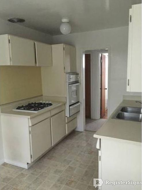 2nd image of 25901 1/2 Walnut St