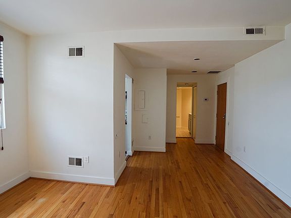 4th image of 1842 California St NW APT 17B