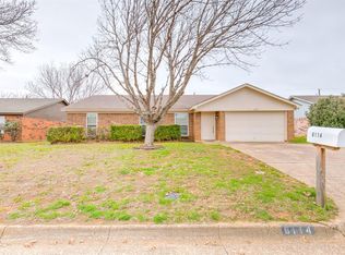 6114 Autumn Springs Dr, Arlington, TX 76001
