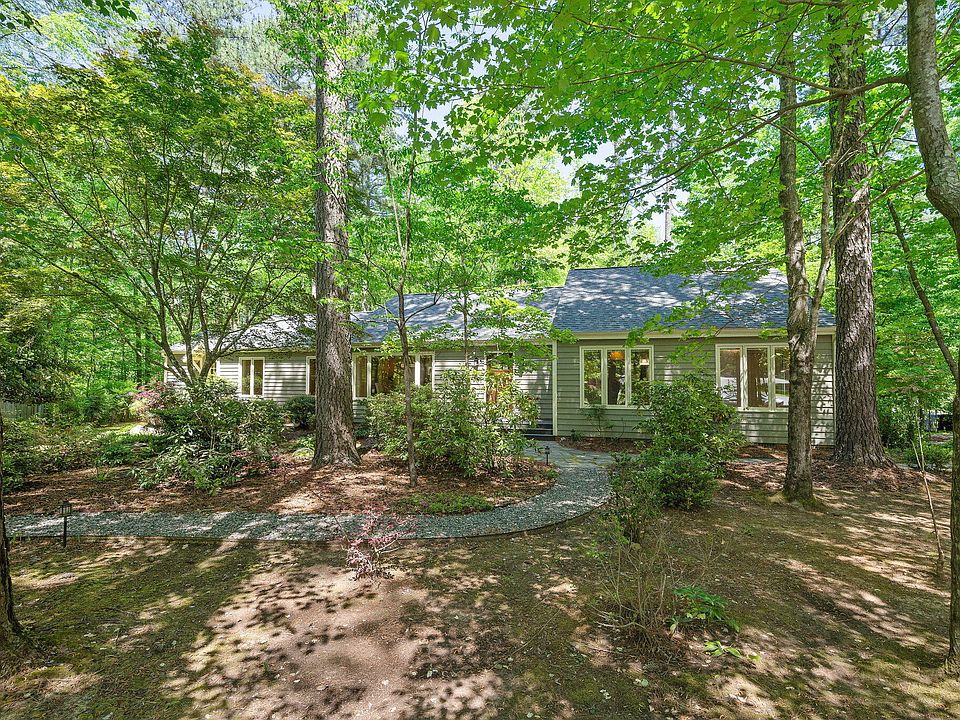 1st image of 9 Balsam Ct