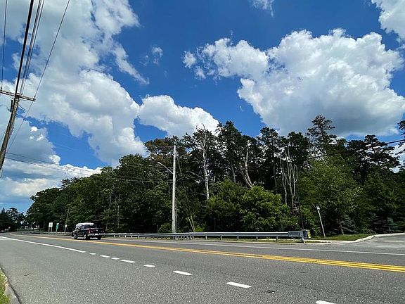 5th image of 614 Route 9 S
