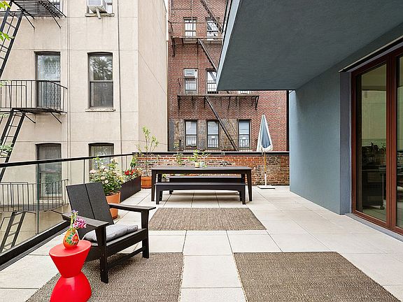 5th image of 61 Rivington St #4B