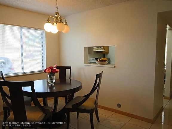 4th image of 7941 Southgate Blvd #6A