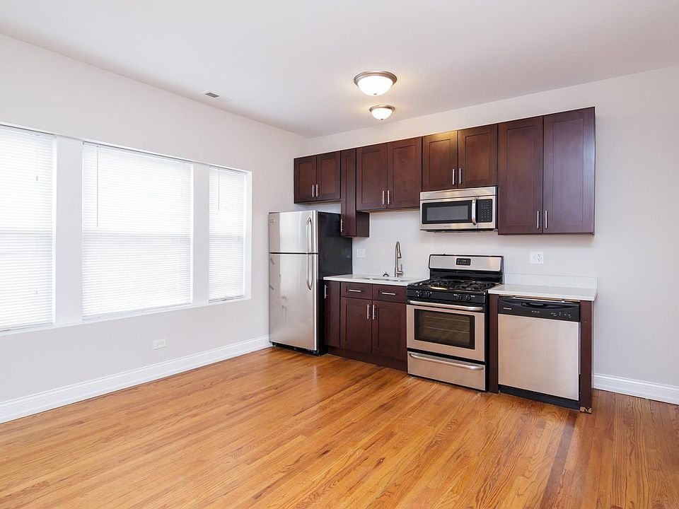 1st image of 4905 W Cuyler Ave #3