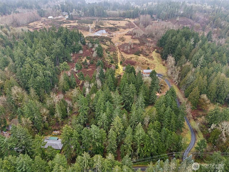 2nd image of 2641 28th Avenue NW