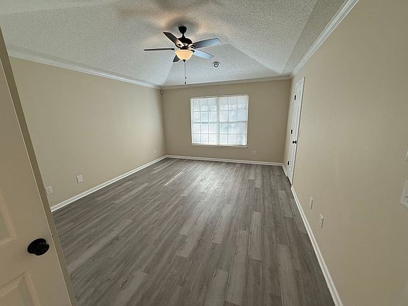 3rd image of 10902 Houndwell Way