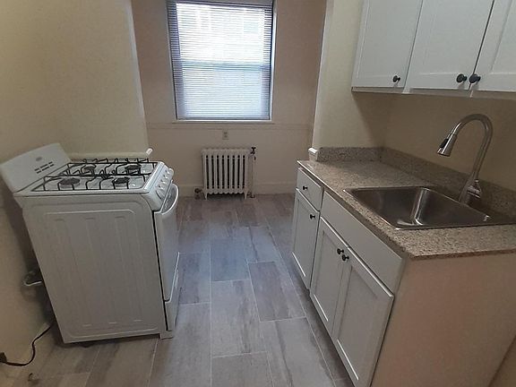5th image of 218 Waterman St #91b5b5ebe