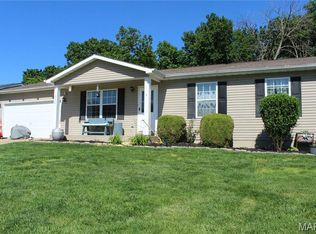 2356 Balboa Cir, Warrenton, MO 63383