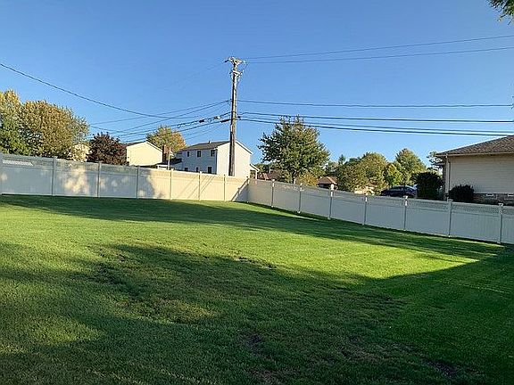 2nd image of 4405 Stary Dr
