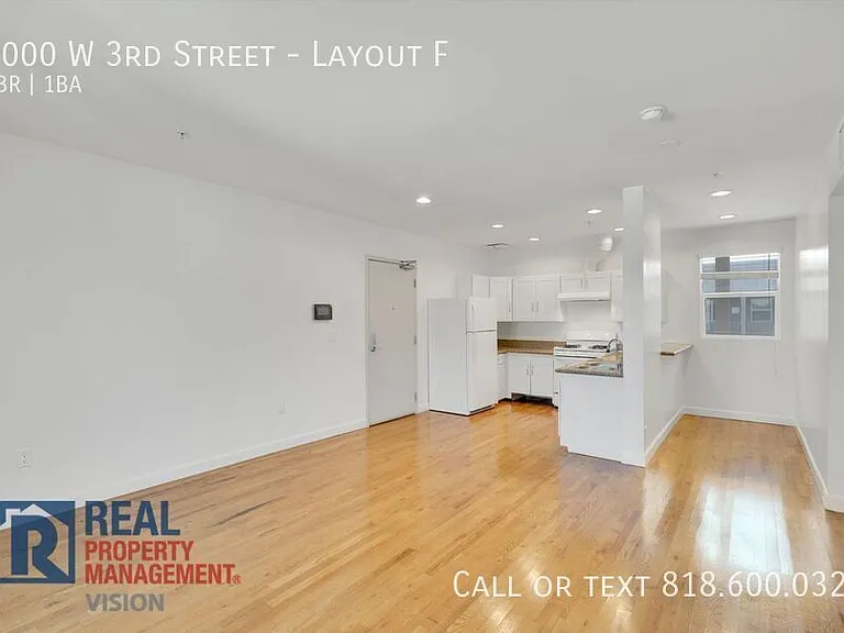 2000 W 3rd St — Photo 17