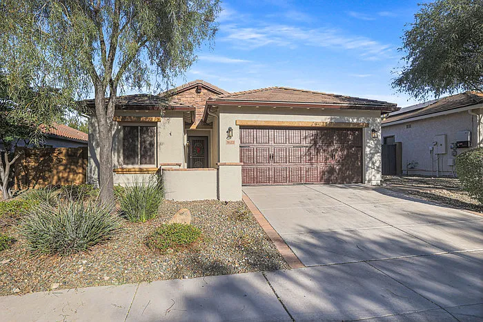 1622 W Big Oak St — Photo 3