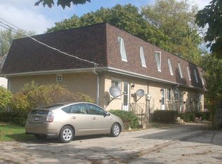 319 S Jefferson St #0, Woodstock, IL 60098