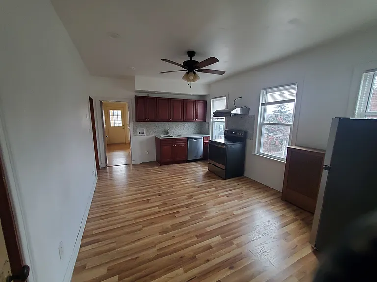 80 Upland Rd #2 — Photo 14