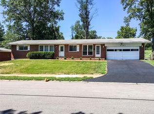 9491 Yorktown Dr, Saint Louis, MO 63137
