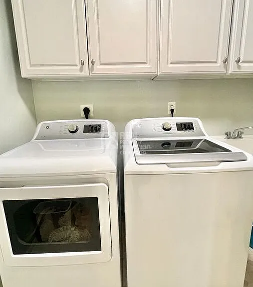 10134 Spring Water Ct — Photo 55