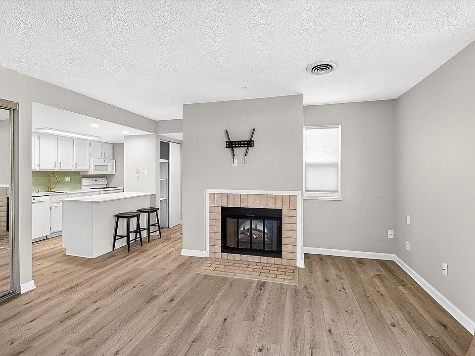1st image of 539 Donofrio Dr Unit 1