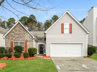 2431 Sunset Oaks Dr, Charlotte, NC 28216
