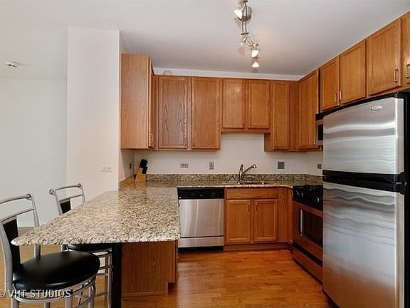 2nd image of 125 S Jefferson St Unit 2505