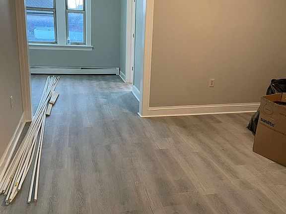 5th image of 230 Springdale Ave #2