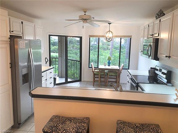 5th image of 27121 Oakwood Lake Dr